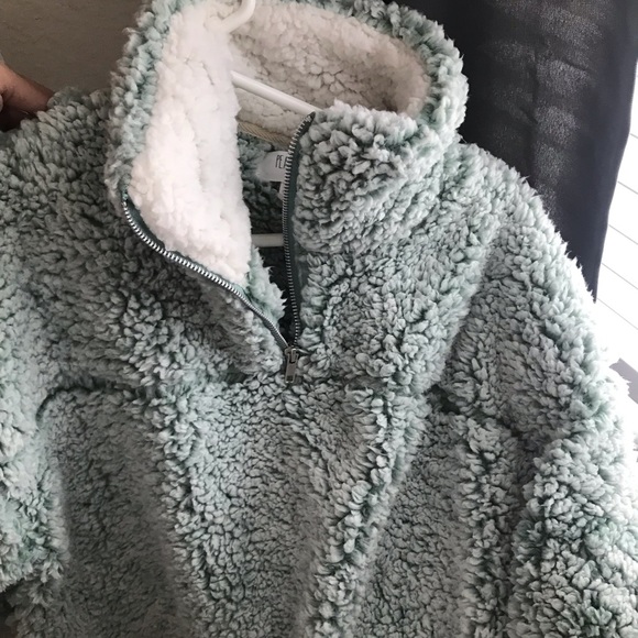 Mint Green Pullover Sherpa - Picture 3 of 6